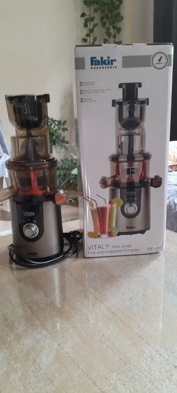 آبمیوه گیری Fakir آلمانی|آبمیوه‌گیر و آب‌مرکبات‌گیر|تهران, منیریه|دیوار