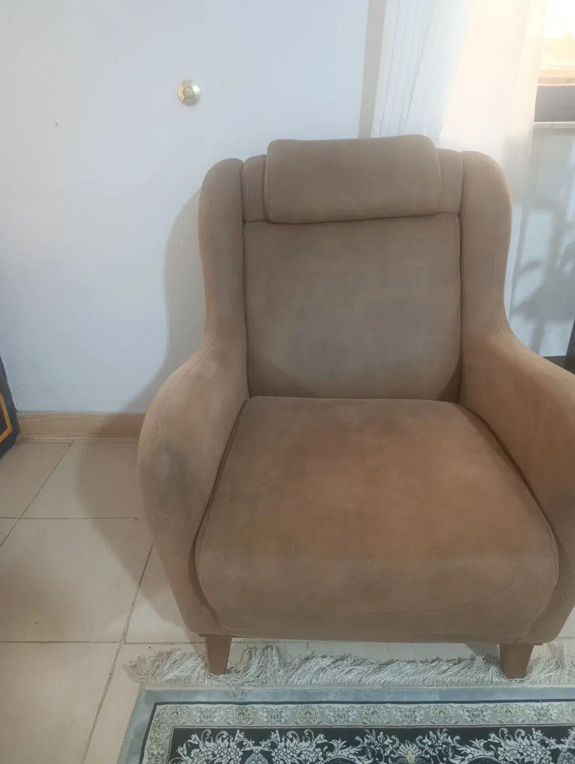 مبل یه 3نفره و یکنفره|مبلمان خانگی و میز عسلی|سیاهکل, |دیوار