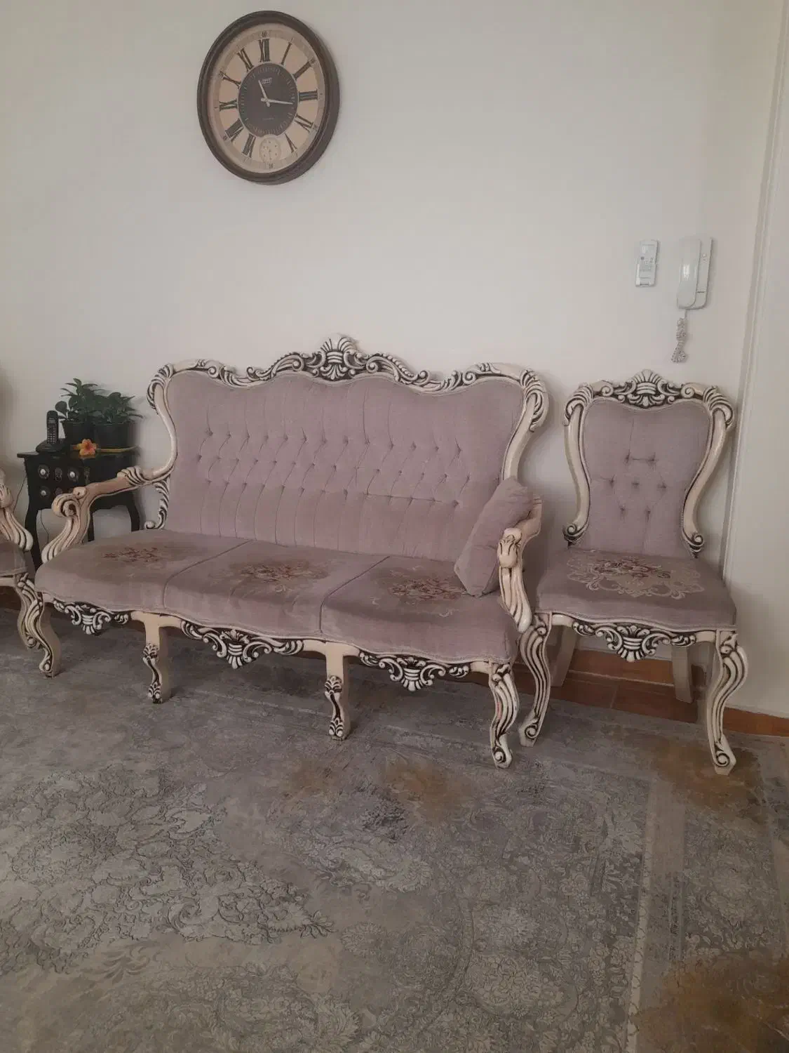 مبل ۹ نفره با میز بزرگ دو عدد عسلی|مبلمان خانگی و میز عسلی|نسیمشهر, |دیوار