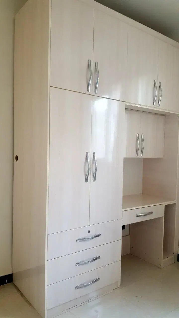 کمددیواری کرمی روشن خط دار ام دی اف اصل...|جاکفشی، کمد، دراور|مریوان, |دیوار