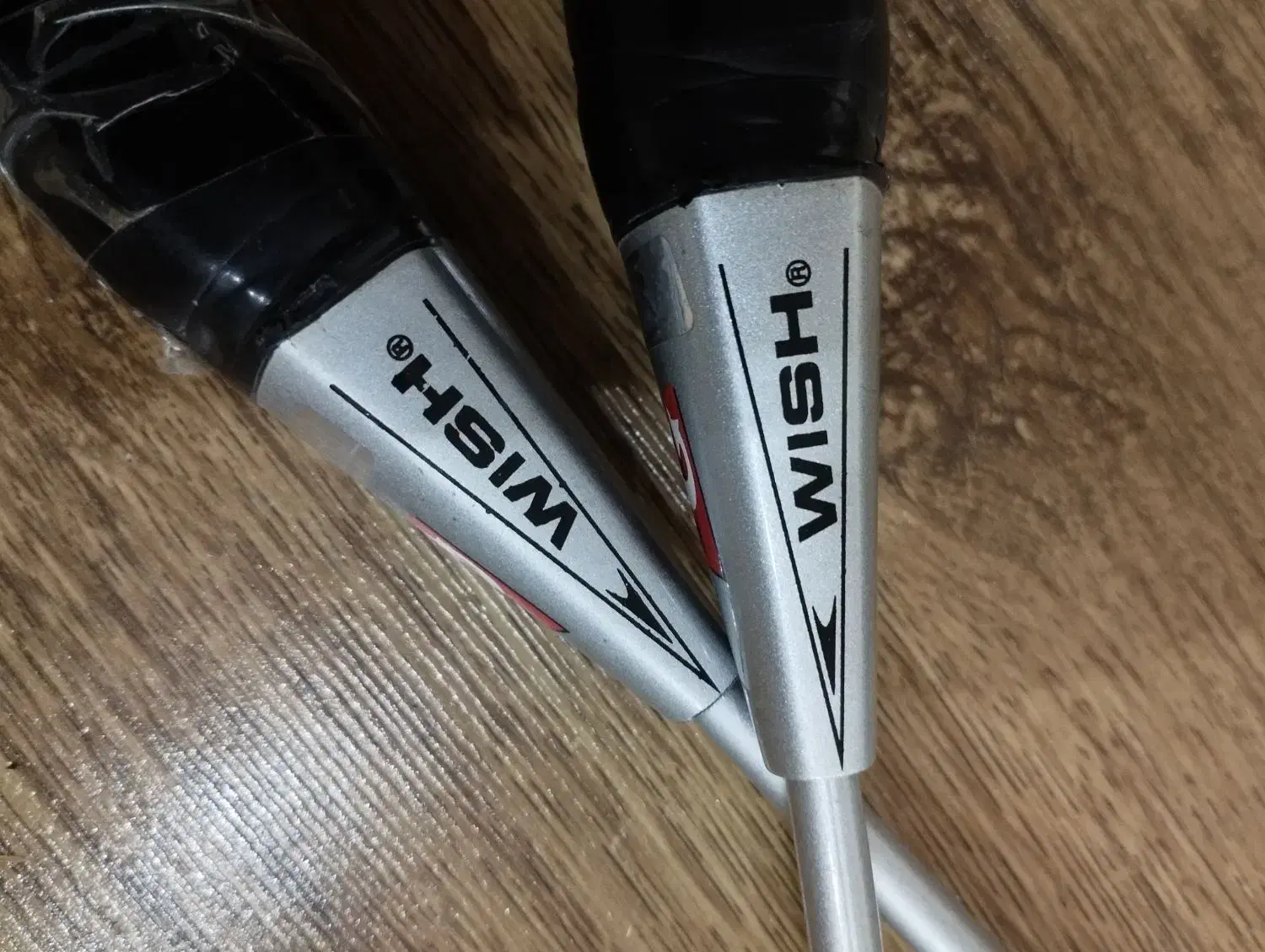 راکت تنیس برند ویش|ورزشهای توپی|مشهد, هفت تیر (آب و برق)|دیوار