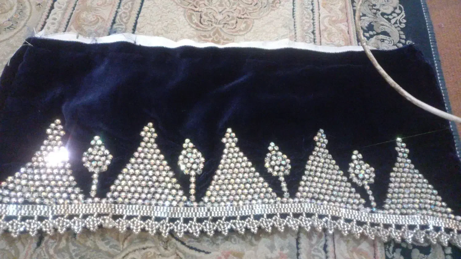 لچک الماس نما|جواهرات|شهرکرد, |دیوار