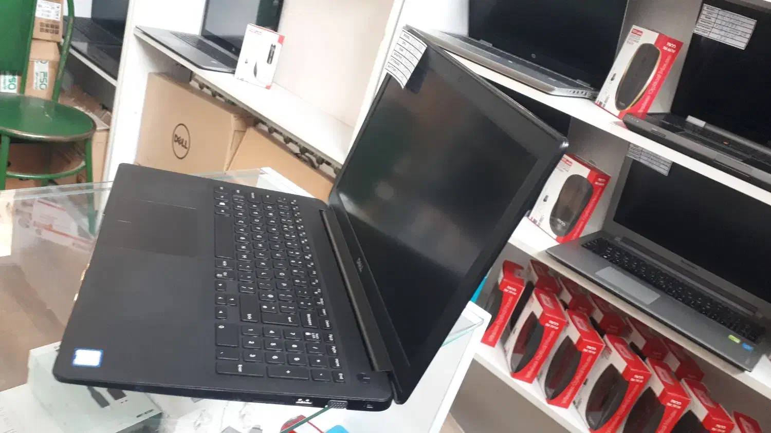 لپتاپi5نسل8 RAM8DDR4کاملانوباکارتن|رایانه همراه|تهران, پونک|دیوار