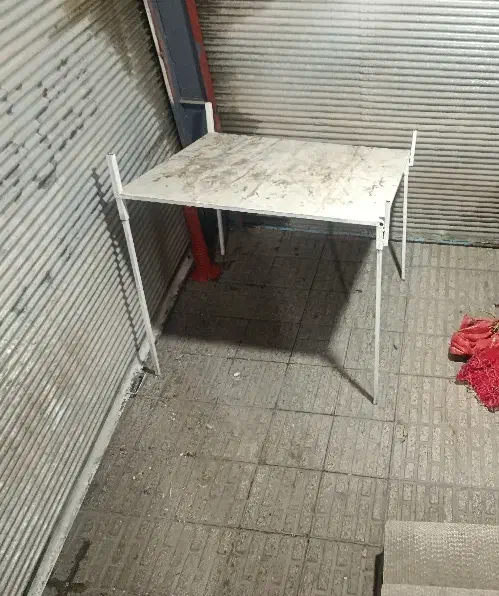 میز اهنی|صندلی و نیمکت|اسلامآباد غرب, |دیوار