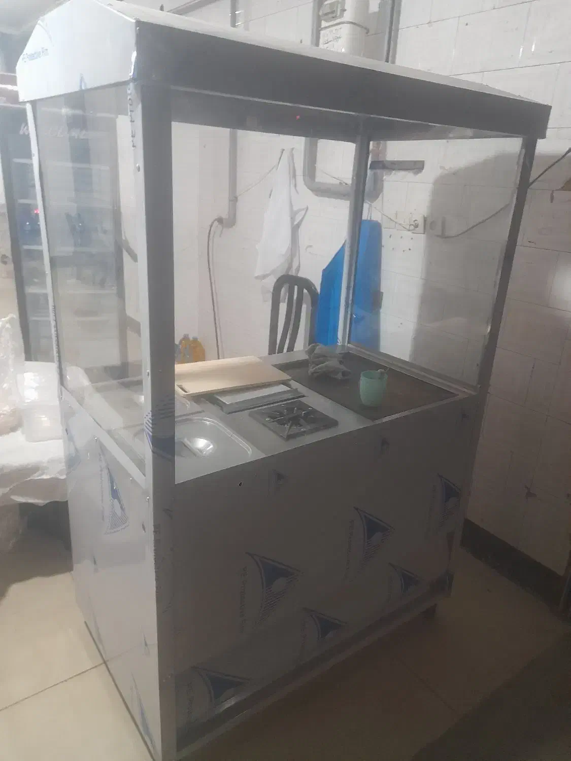 یخچال استاد فر و تعدادی وسایل|فروشگاه و مغازه|کرمانشاه, |دیوار