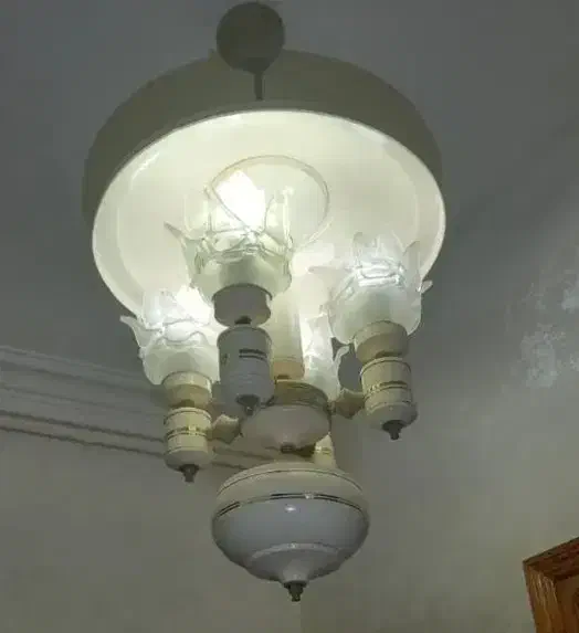 لوستر قدیمی ۴۰ساله|لوستر و چراغ آویز|فومن, |دیوار