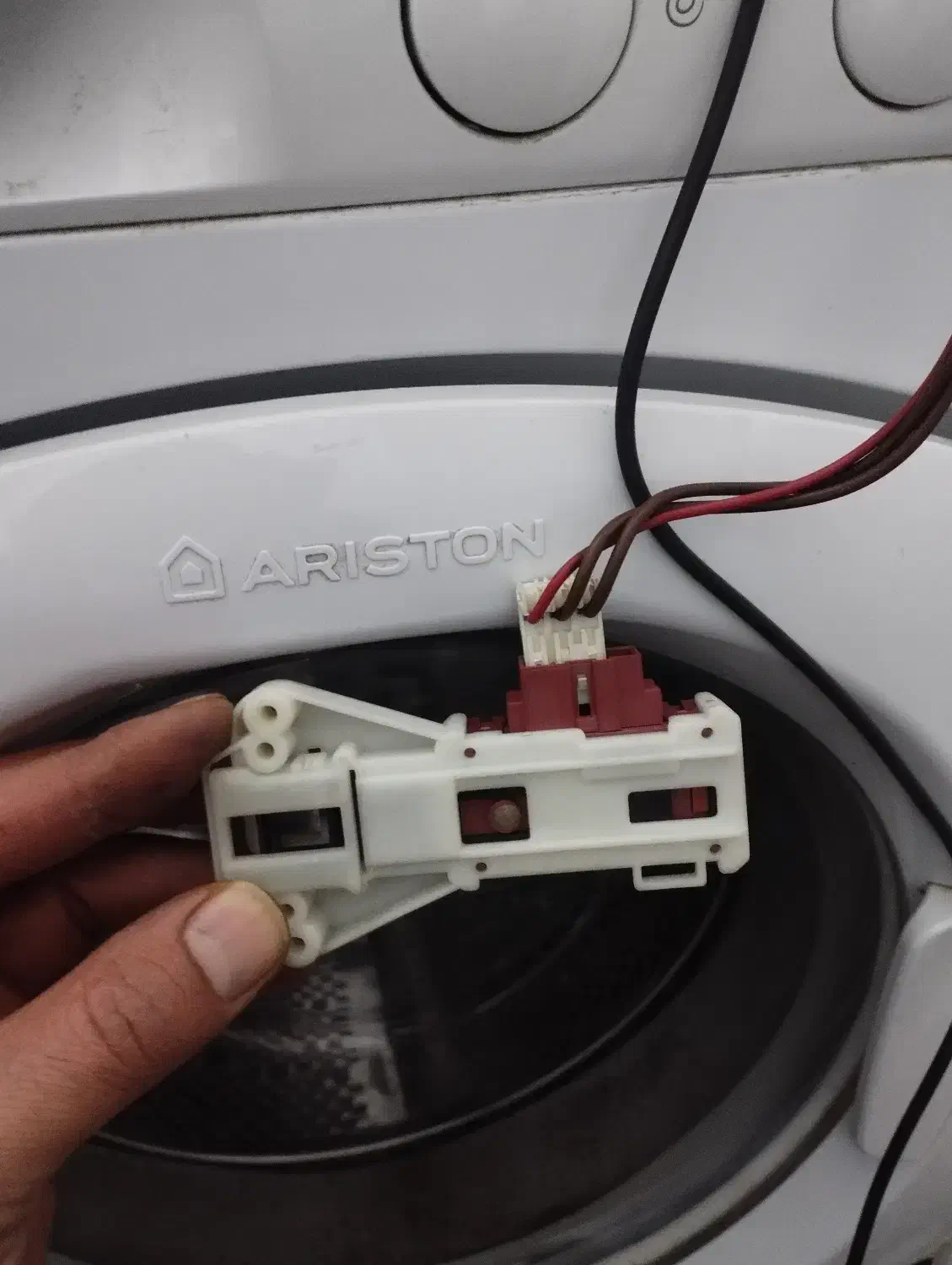 تعمیر کلیه وسایل برقی  در آشپزخانه|خدمات پیشه و مهارت|تفرش, |دیوار