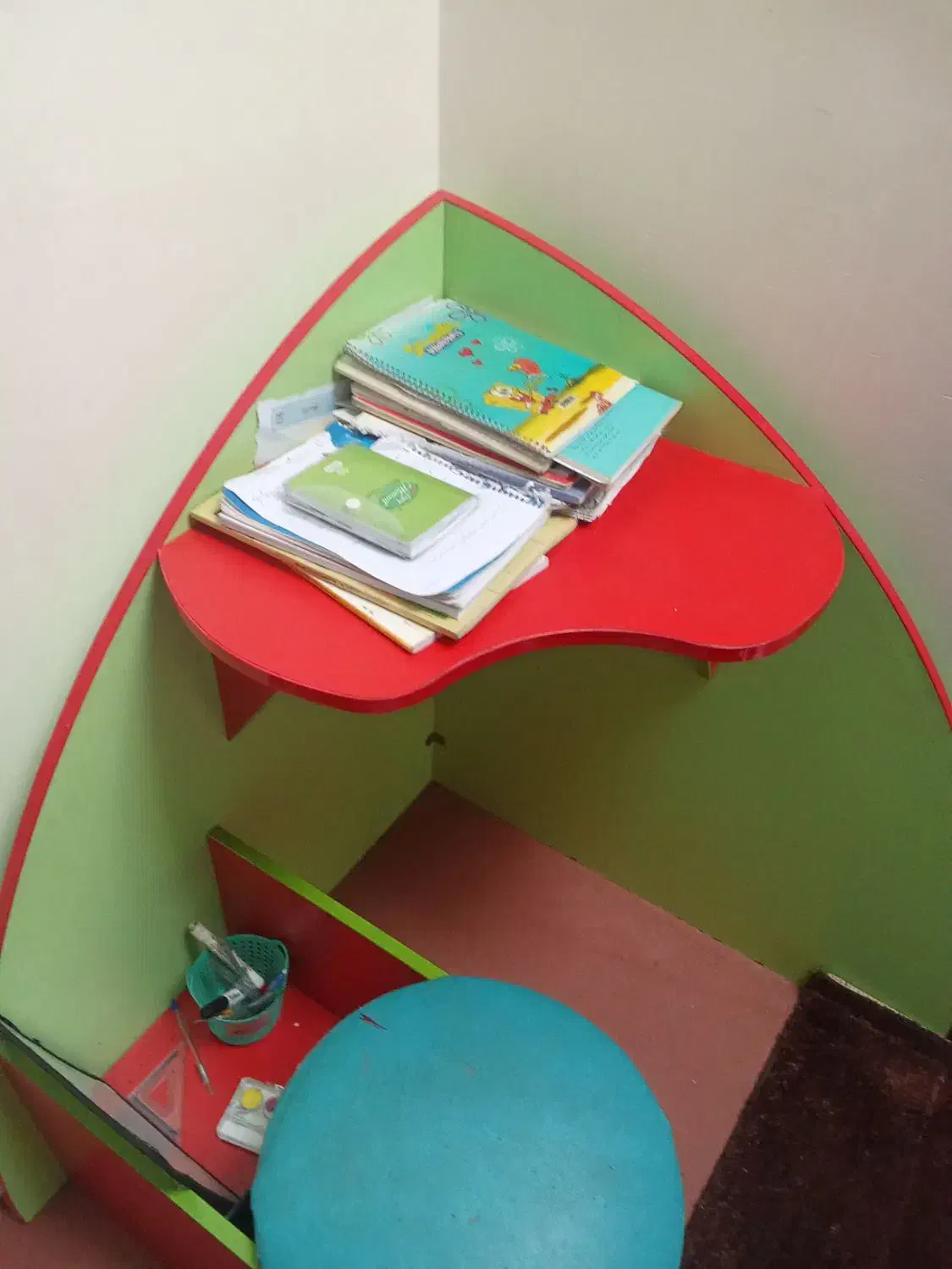 میز تحریر|میز تحریر و کامپیوتر|مشگین شهر, |دیوار