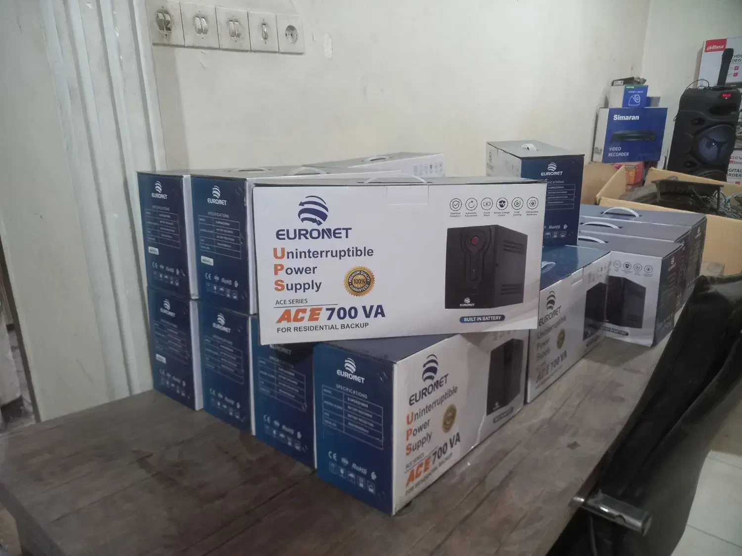 UPSبرق اظطراری یوپی اس برند یورنت|قطعات و لوازم جانبی رایانه|تهران, لاله زار|دیوار