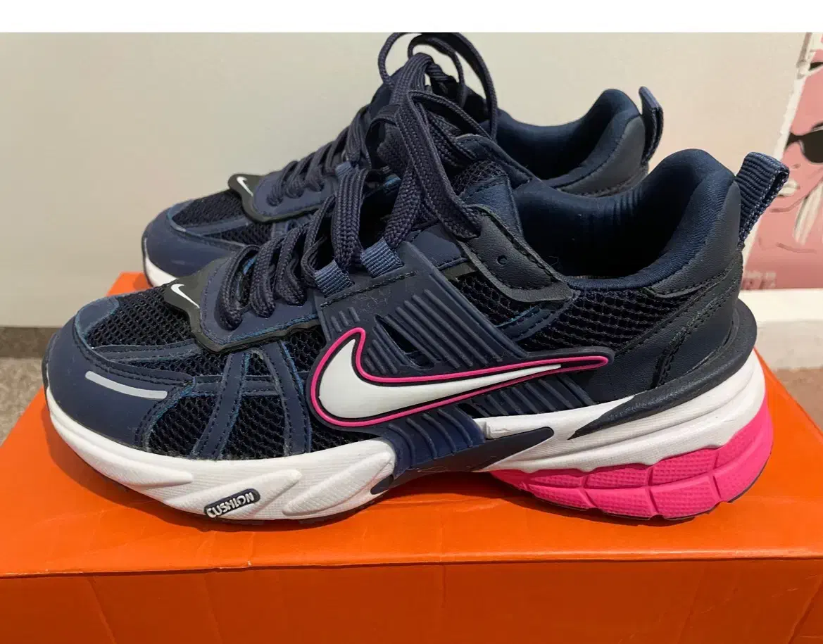 کفش کتونی v2k|کیف، کفش، کمربند|کرج, دولت‌آباد|دیوار