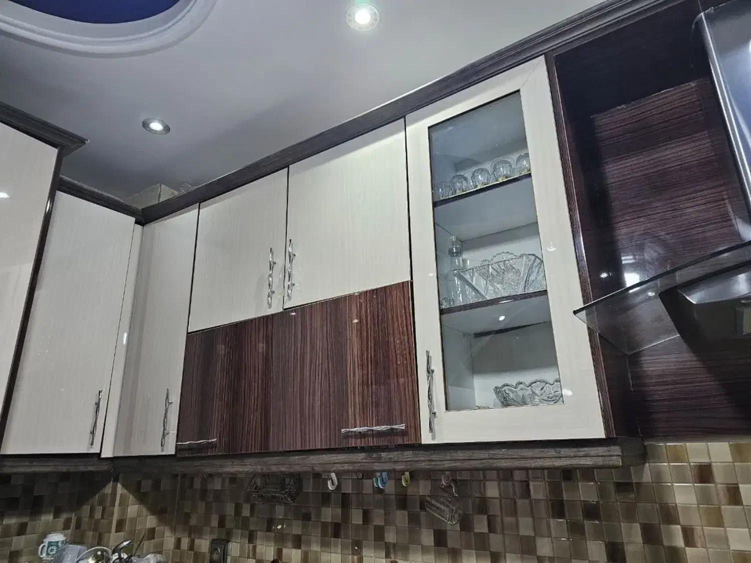 کابینت دست دوم های گلس ترک|مصالح و تجهیزات ساختمان|ری, دیلمان|دیوار