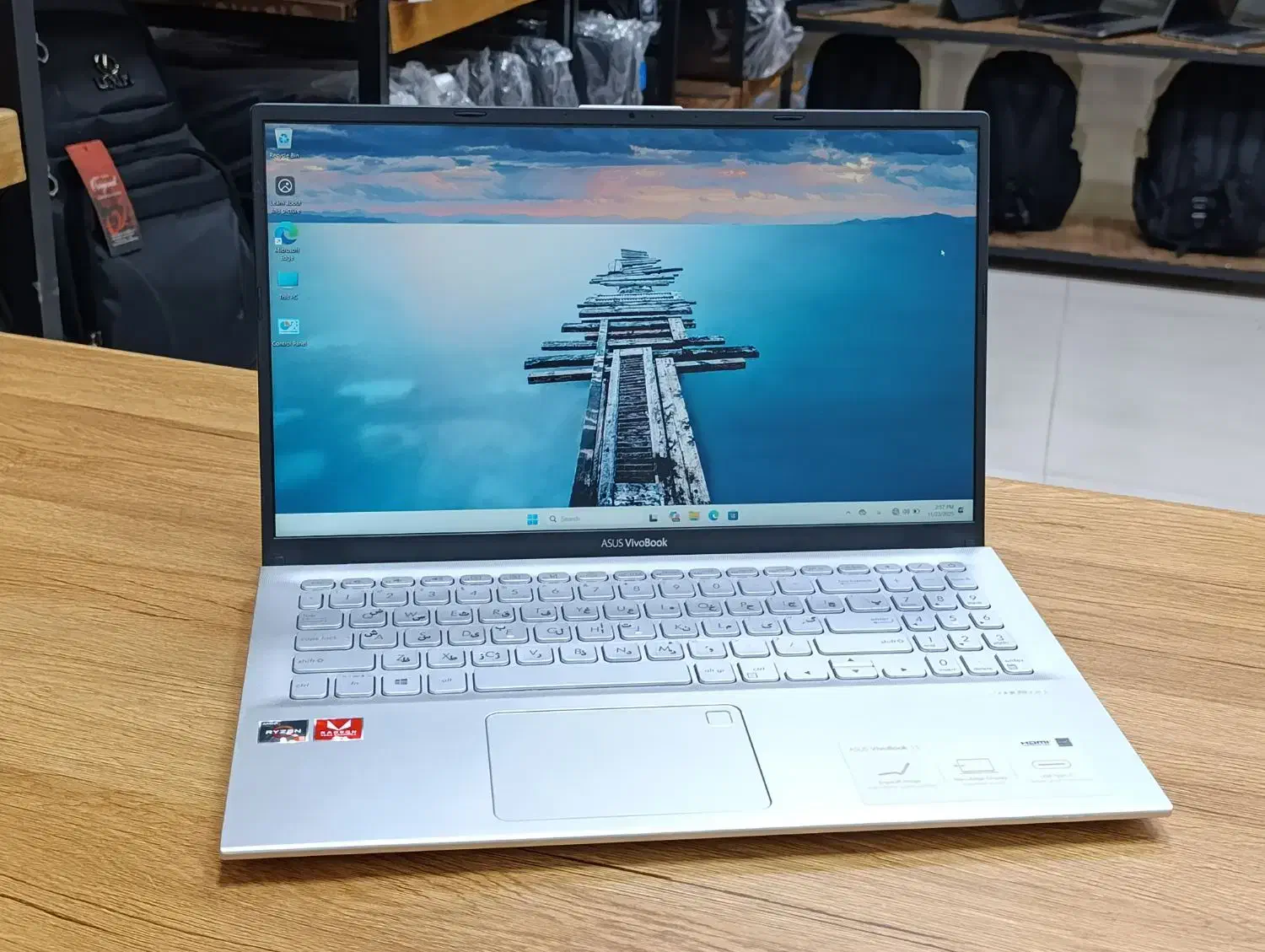 لپ تاپ  Asus x512DA با دو گیگ گرافیک مجزا|رایانه همراه|مشهد, کوثر|دیوار