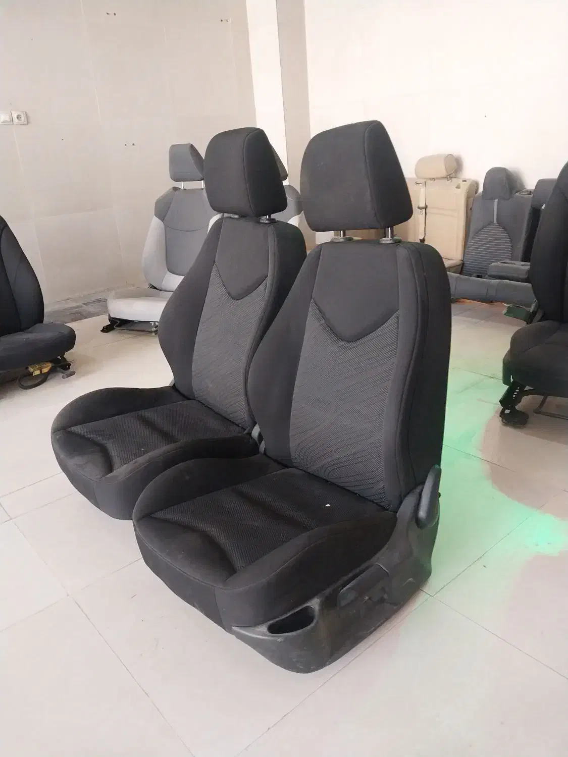 صندلی خودرو خلبانی تویوتایی|قطعات یدکی و لوازم جانبی|شیراز, بید زرد|دیوار