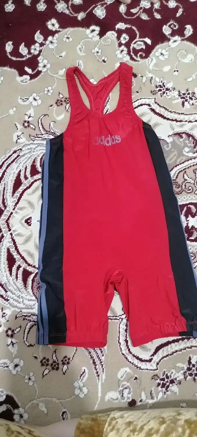 لباس کشتی|لباس|چناران, |دیوار