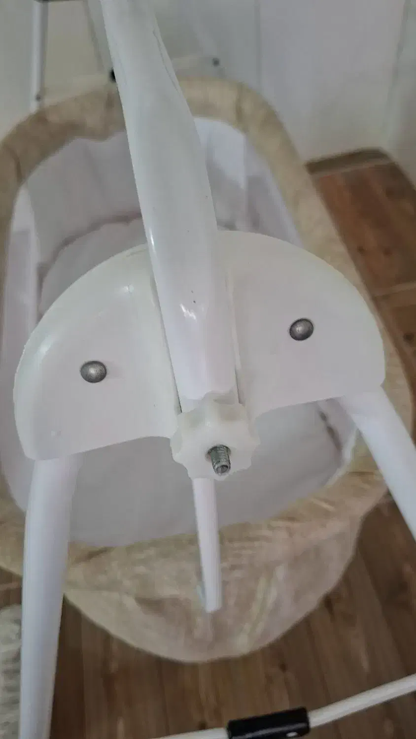 گهواره نو|اسباب و اثاث بچه|سیلاخور, |دیوار