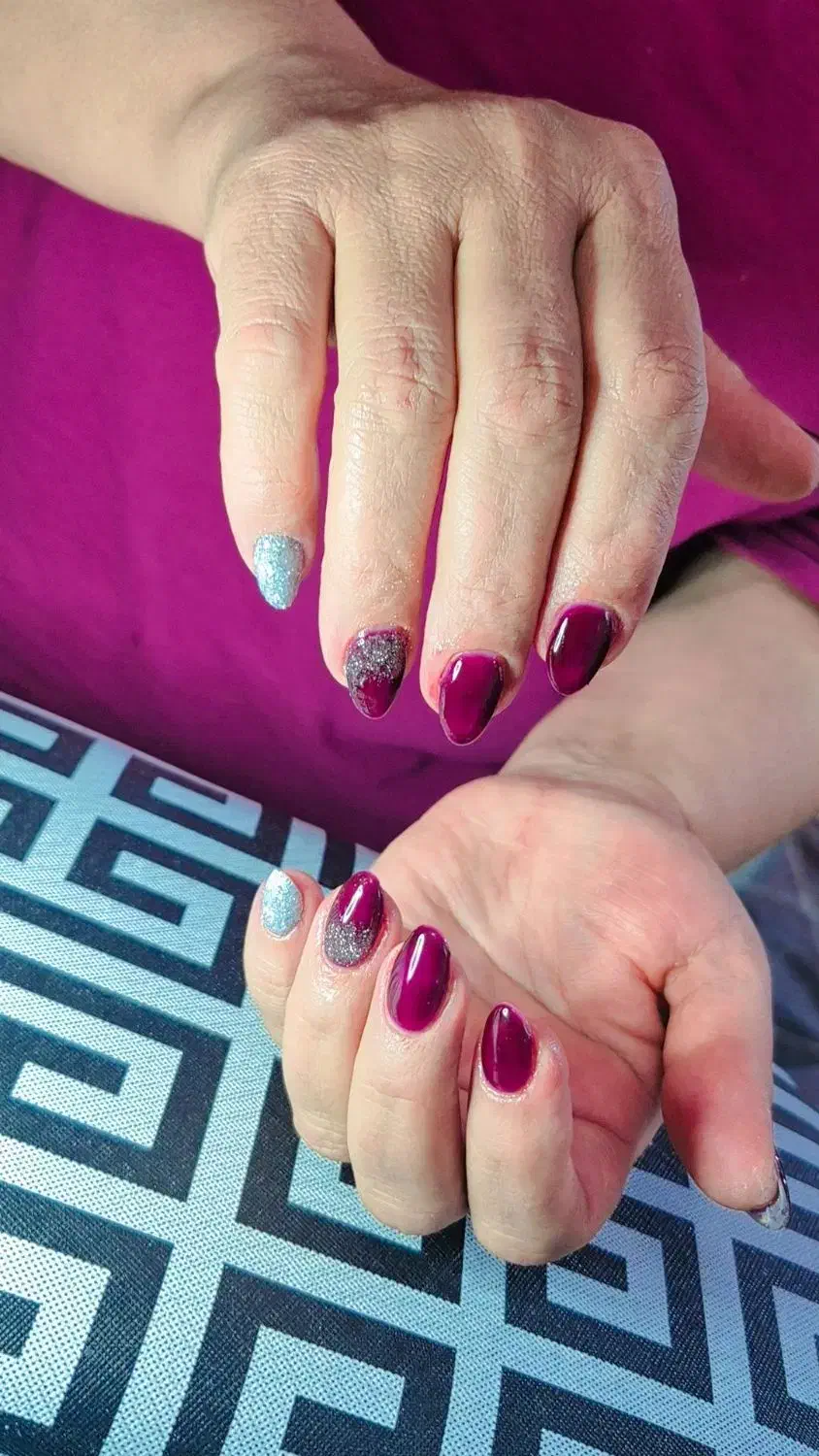 کاشت ناخن|خدمات آرایشگری و زیبایی|گلپایگان, |دیوار