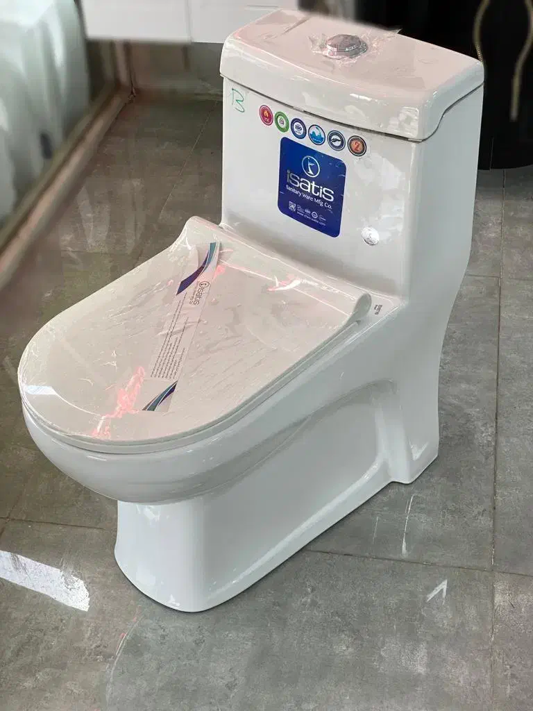 توالت فرنگی خودشور جنس درجه یک شرکت ایساتیس|لوازم سرویس بهداشتی|گنبد کاووس, |دیوار