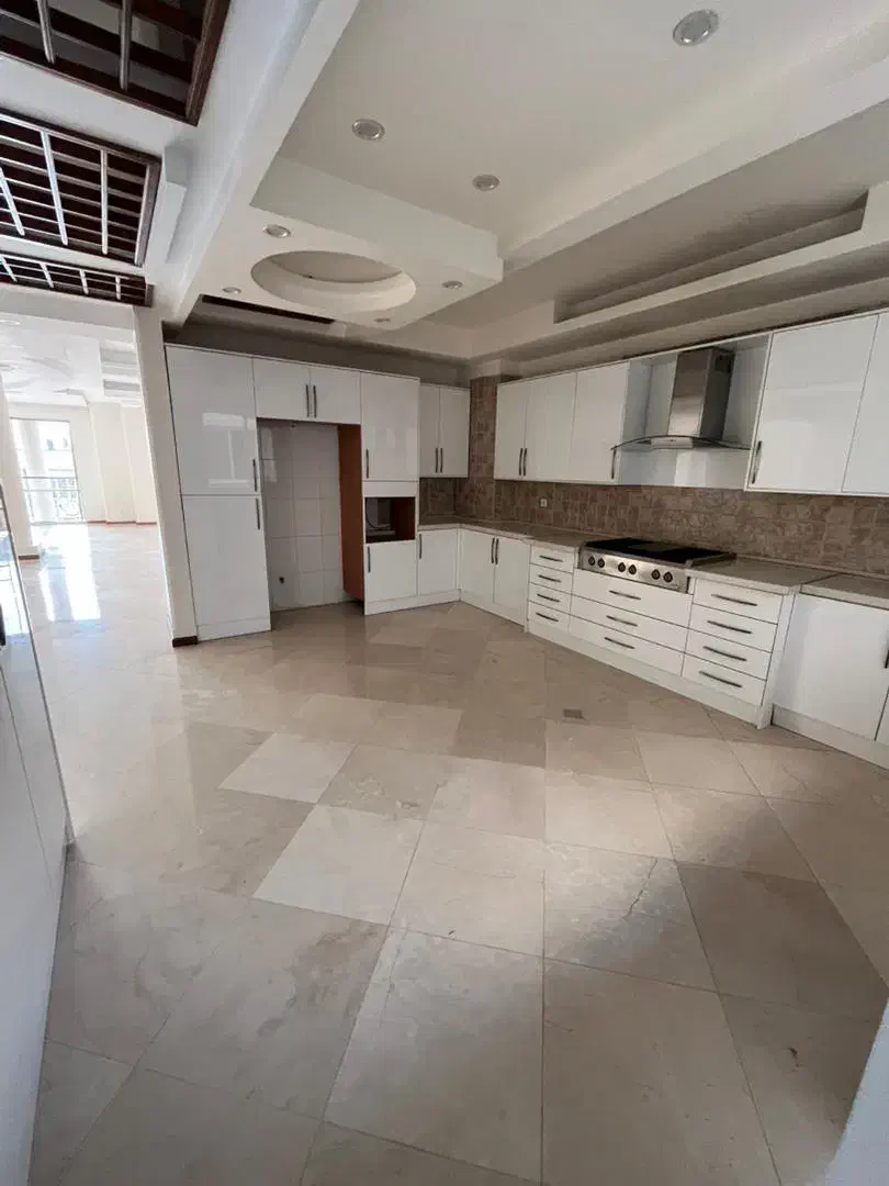 زعفرانیه ۲۸۰متر ۴خواب