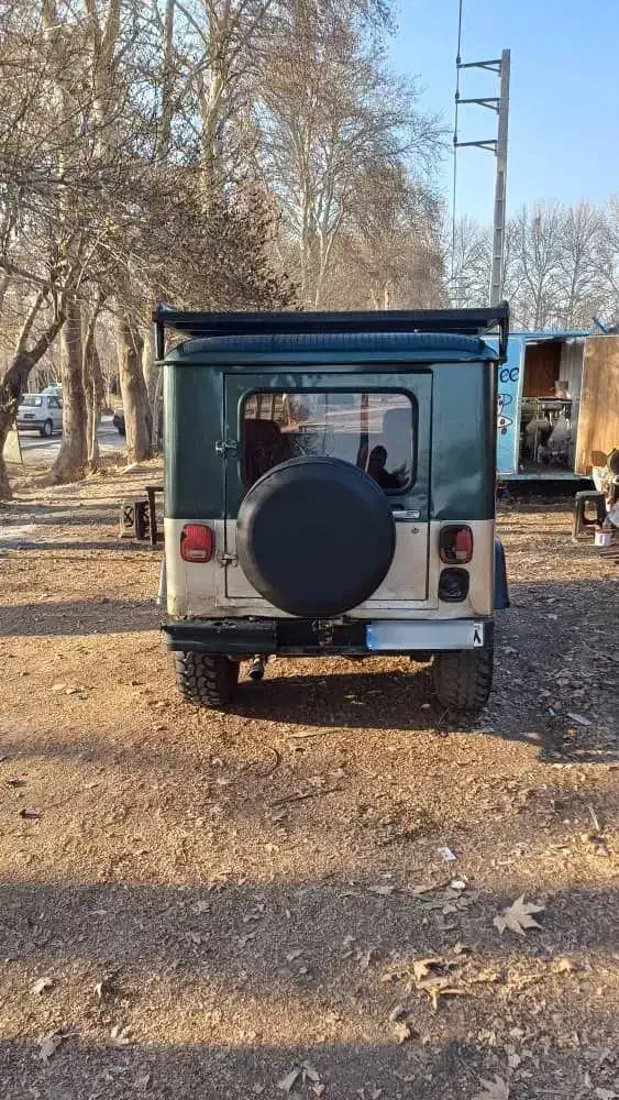 جیپ صحرا|خودرو سواری و وانت|ری, شهادت|دیوار