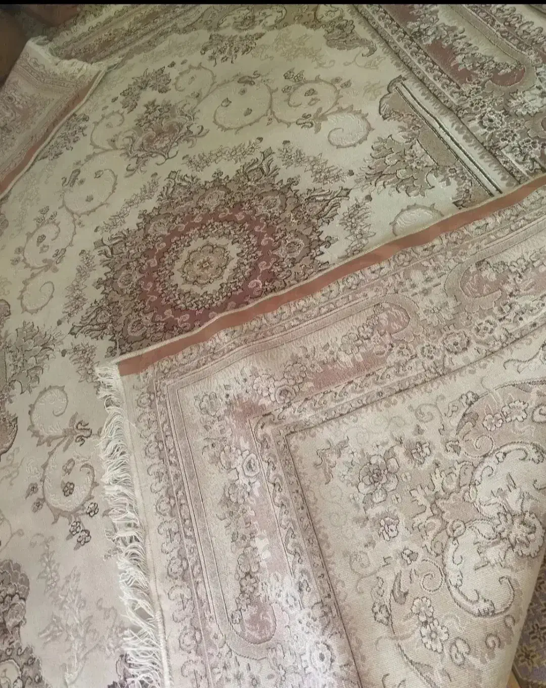 دو عدد فرش شش متری( دو له سه)|فرش|بانه, |دیوار