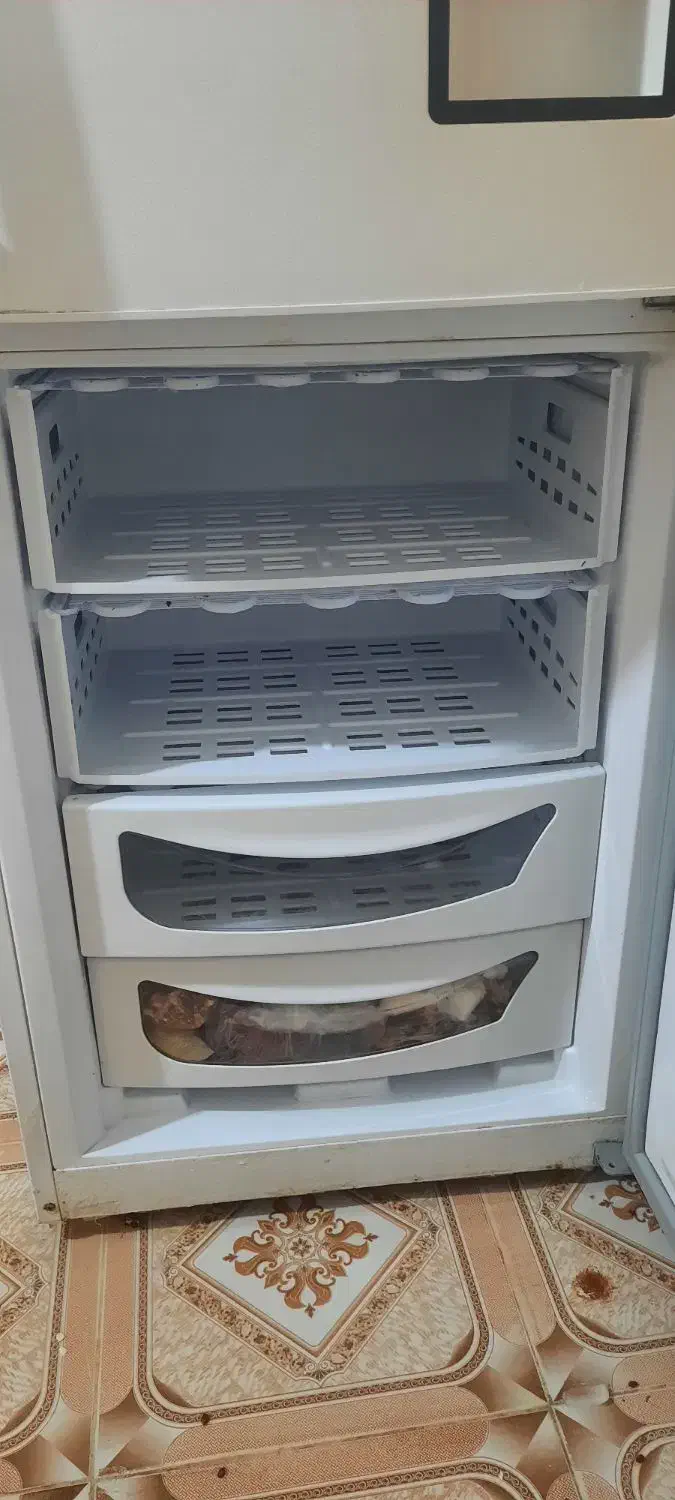 فروشی|یخچال و فریزر|حمیدیا, |دیوار