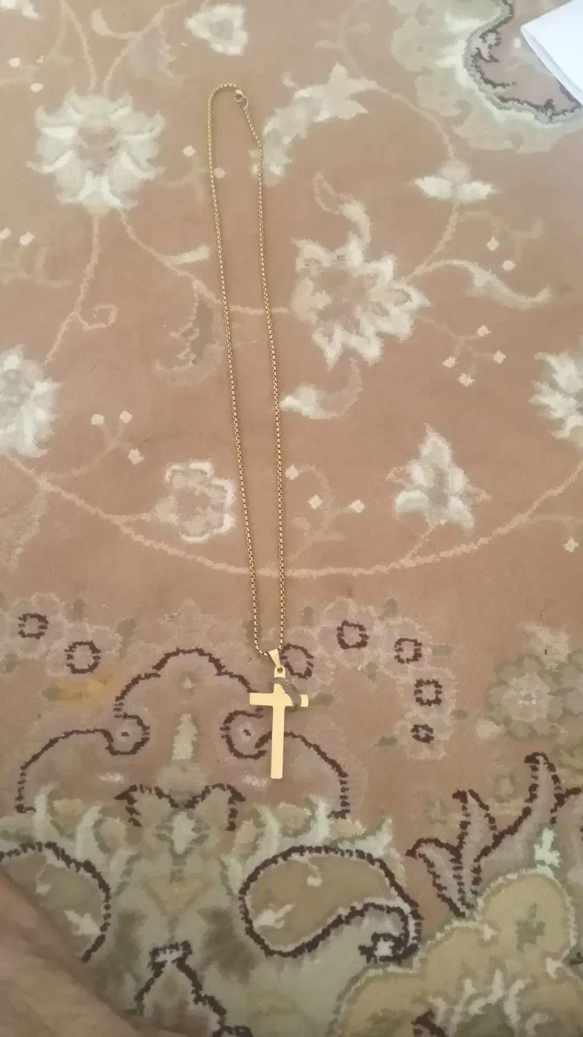 یک زنجیرطلایی رنگ هرکی خاست پیام بده|جواهرات|کرمانشاه, |دیوار