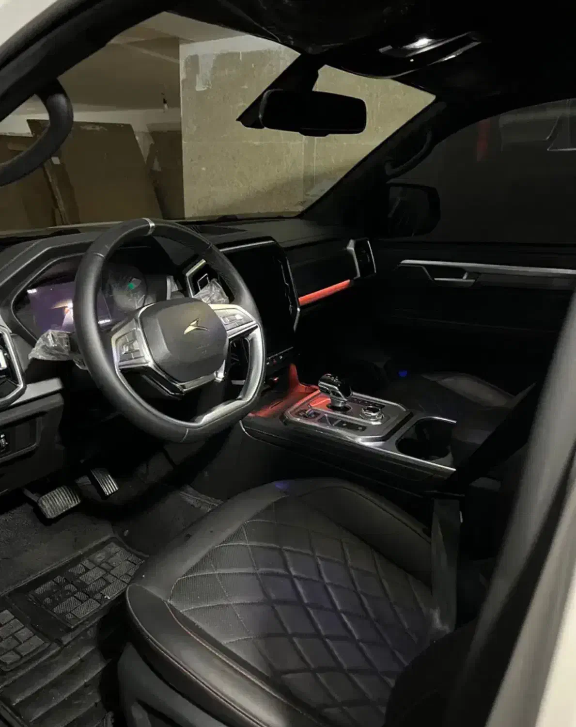 Kmc t9 1403 سفید کی ام سی تی ۹|خودرو سواری و وانت|مشهد, هنرستان|دیوار