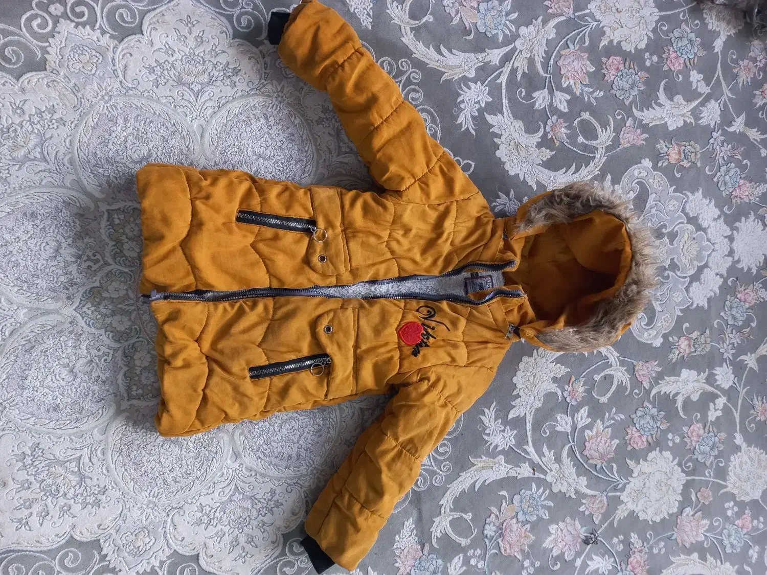 کاپشن دخترانه شیک|کفش و لباس بچه|بابل, |دیوار