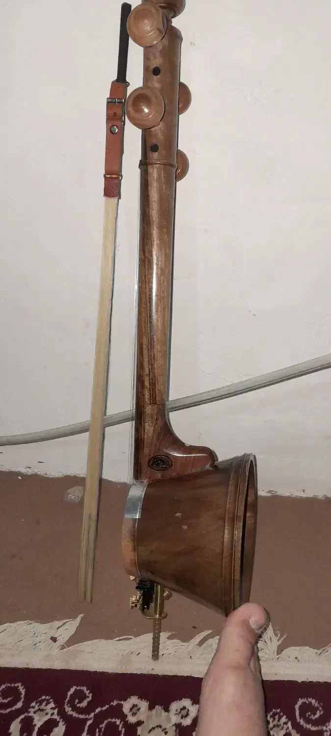 کمانچه برومند|سازهای سنتی|کوهدشت, |دیوار