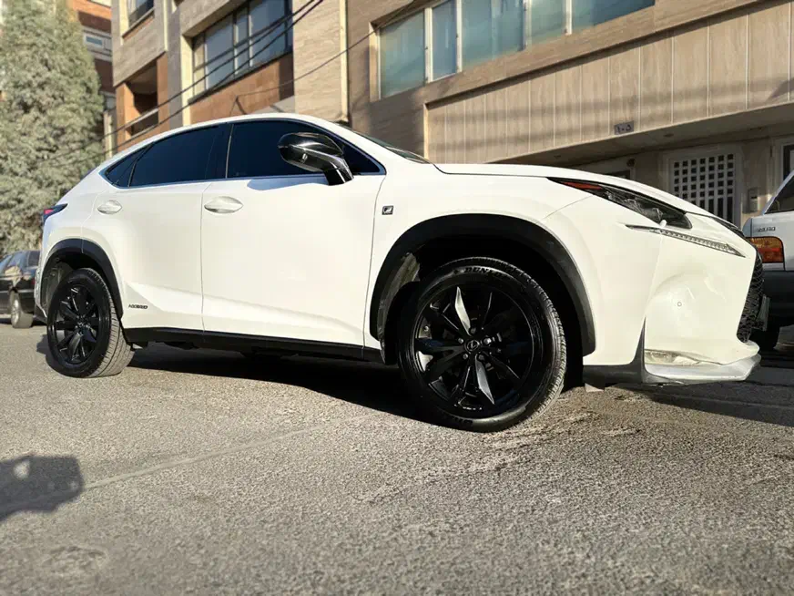 لکسوس nx300h|خودرو سواری و وانت|قم, آزادگان|دیوار