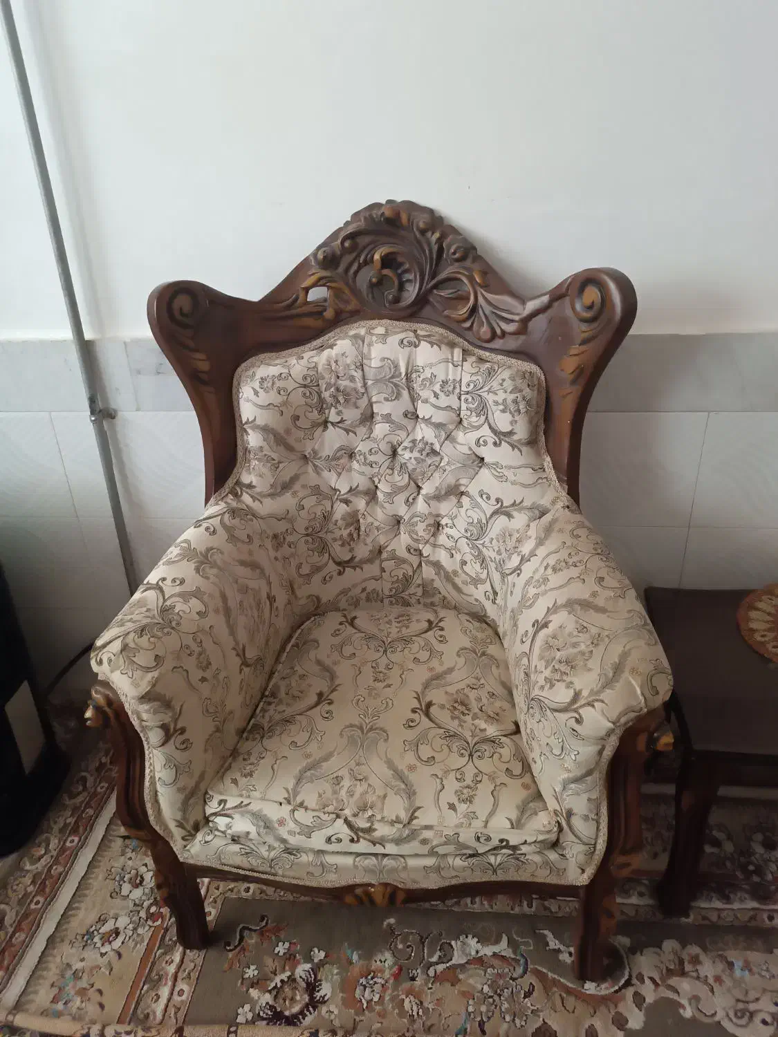 مبل سلطنتی|مبلمان خانگی و میز عسلی|تربت‌حیدریه, بالا ولایت|دیوار