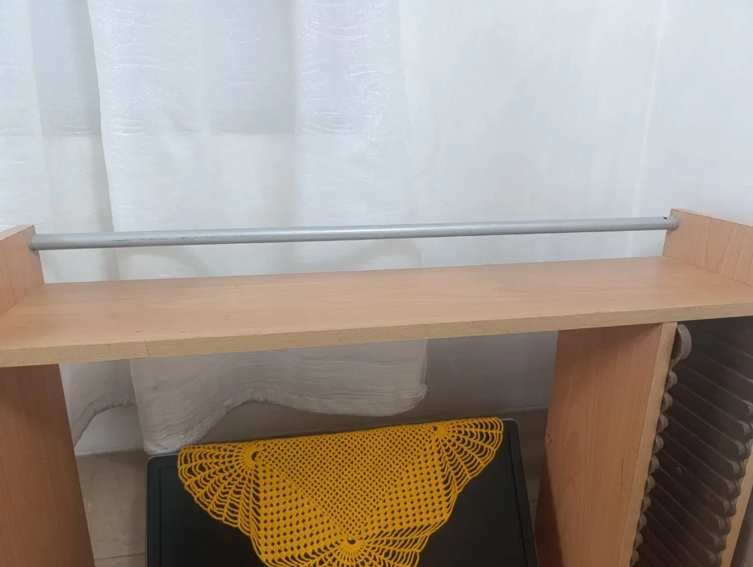 میز کامپیوتر کاملا سالم|میز تحریر و کامپیوتر|اردکان, |دیوار