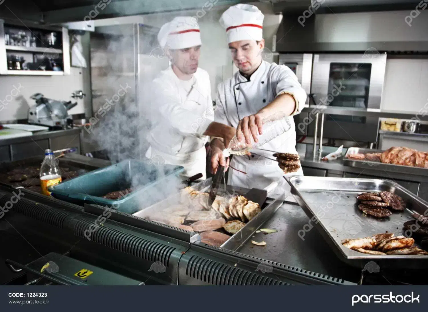 ظرفشور آقا فوری|استخدام خدمات فروشگاه و رستوران|تهران, زعفرانیه|دیوار