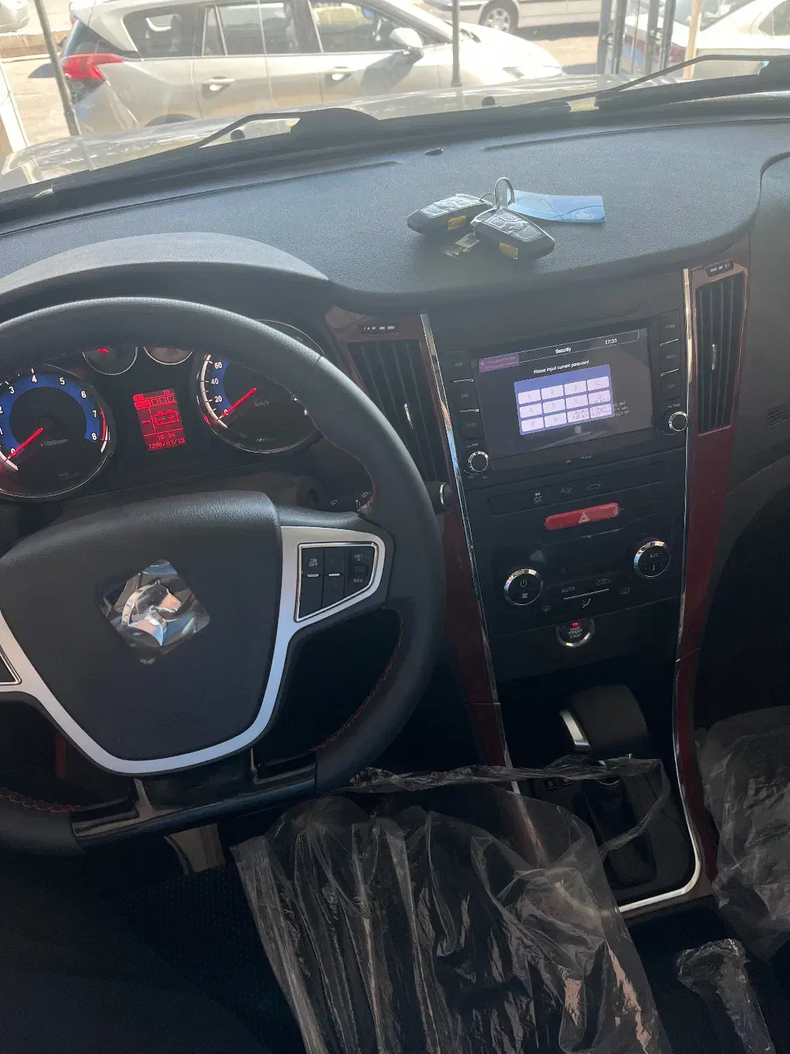 دنا پلاس توربو اتومات اپشنال صفر سفید مشکی|خودرو سواری و وانت|شیراز, شهرک استقلال|دیوار