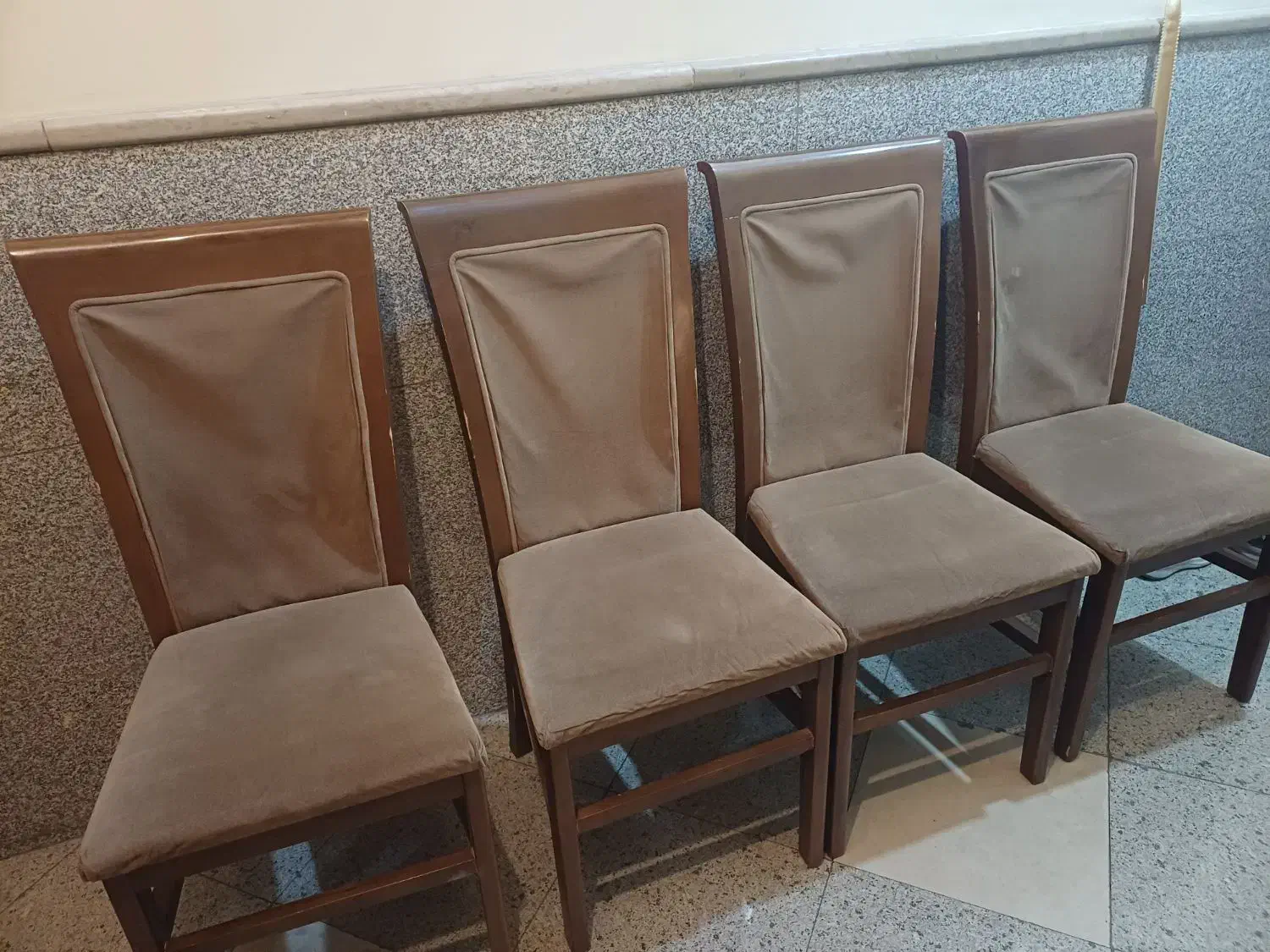 صندلی چوبی|صندلی و نیمکت|تهران, جمهوری|دیوار