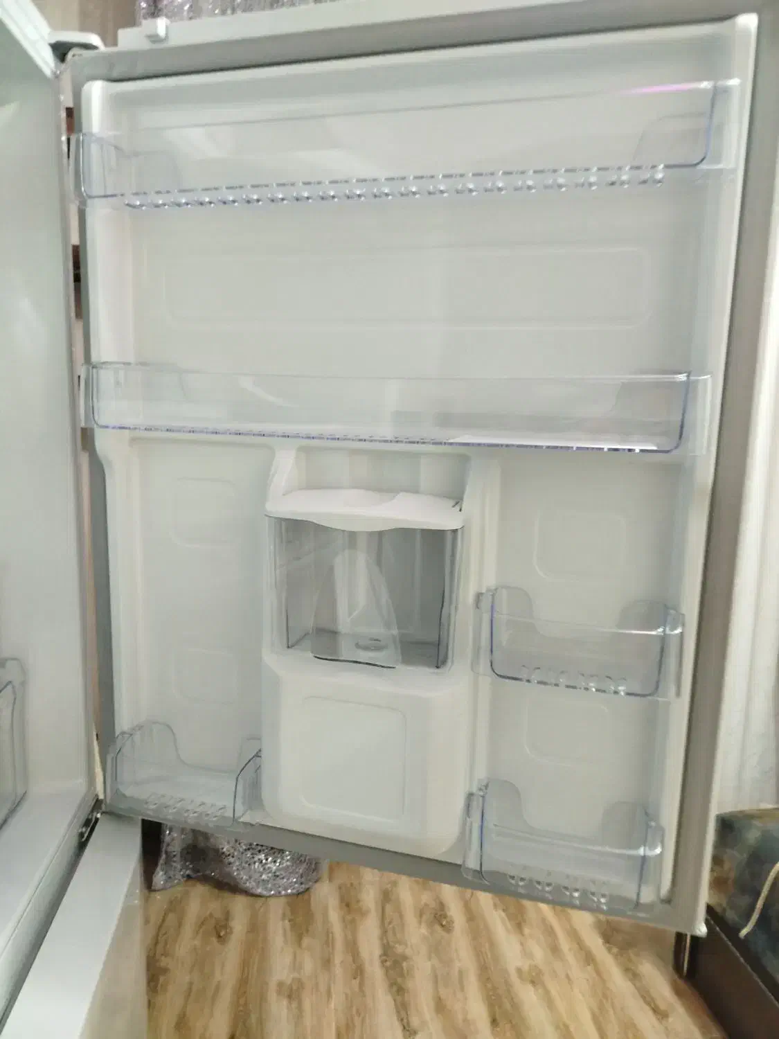 یخچال|یخچال و فریزر|شاهین‌شهر, خبرنگار|دیوار