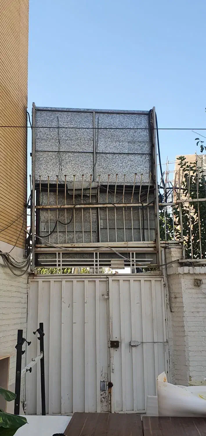 فروش قاب فلزی تابلو بنر فلکسی کاملا سالم|فروشگاه و مغازه|اصفهان, فیض|دیوار