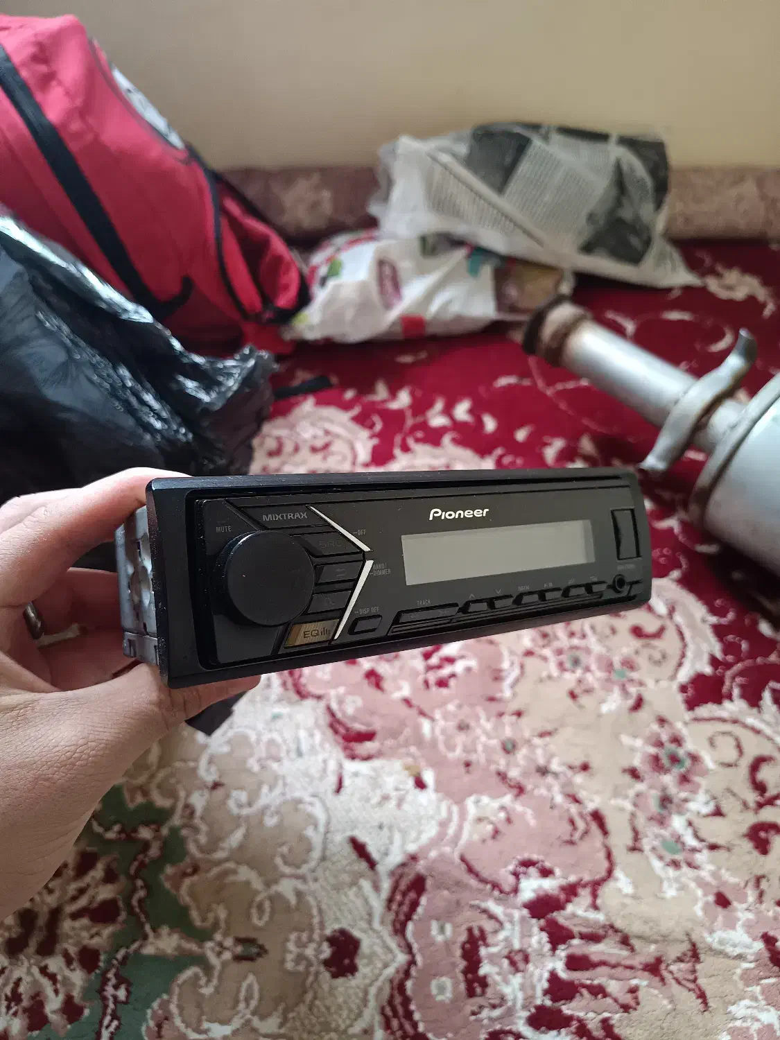 اگزوز بنزی و ضبط|قطعات یدکی و لوازم جانبی|پرند, فاز ۶|دیوار