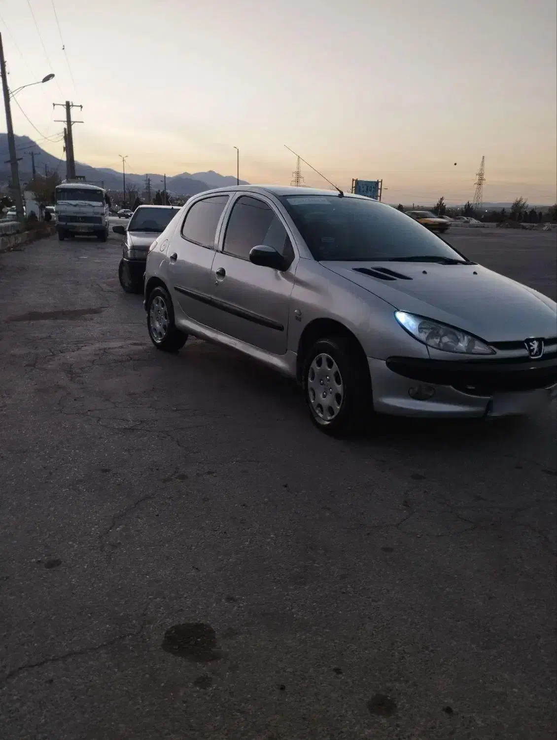 206|خودرو سواری و وانت|دورود, |دیوار