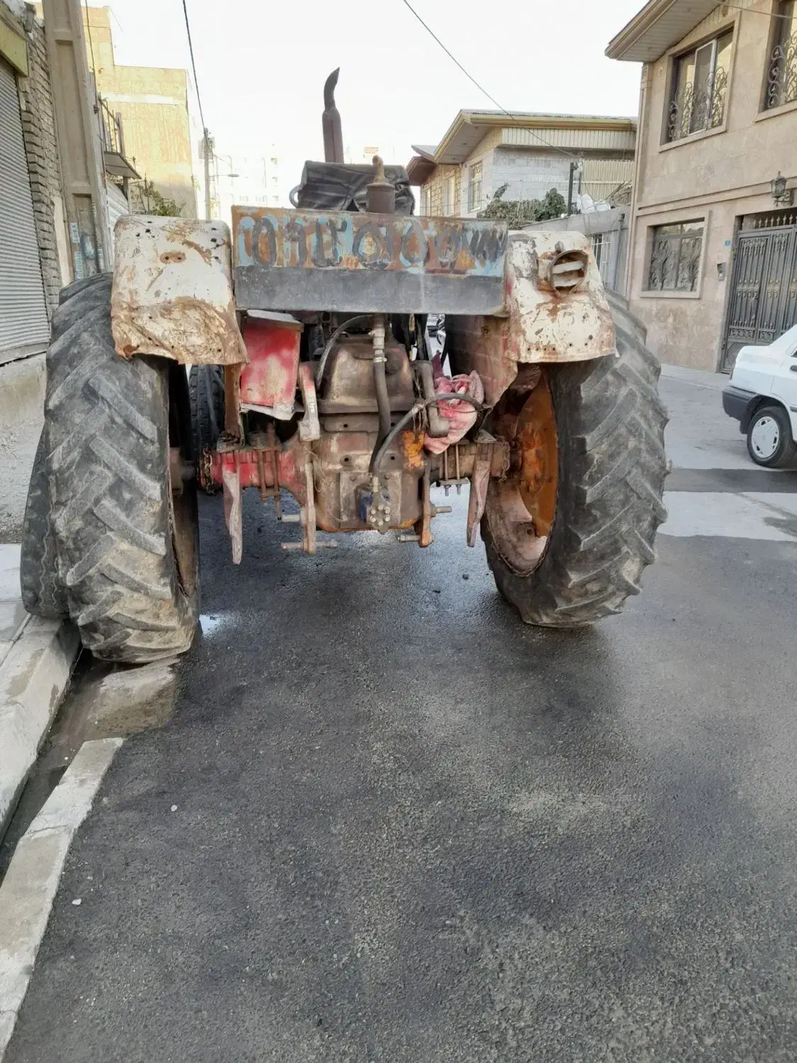 تراکتور چهار جک .فرمان هیدرولیک|خودرو سنگین|ماهدشت, |دیوار