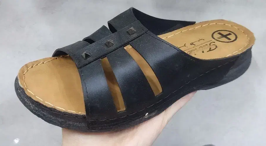 دمپایی طبی زنانه فقط صد|کیف، کفش، کمربند|تربتحیدریه, یحیی آباد|دیوار