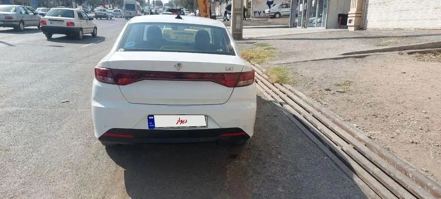 تاراv1پلاس ۶ دنده مدل۴۰۲|خودرو سواری و وانت|کرمانشاه, |دیوار