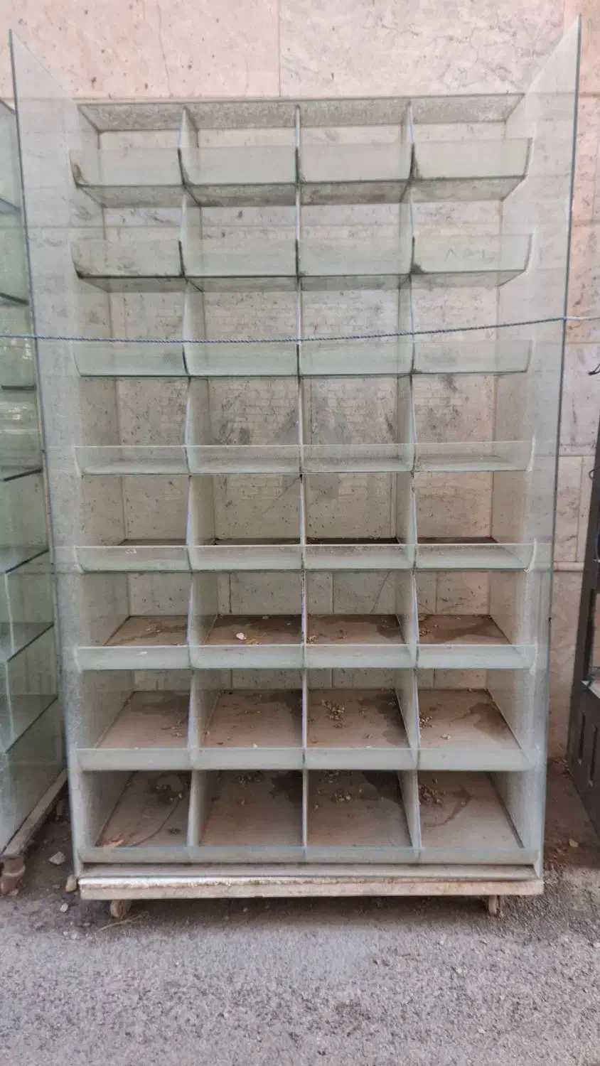 ویترین شیشه ای ۲ عدد|فروشگاه و مغازه|شیروان (خراسان), |دیوار