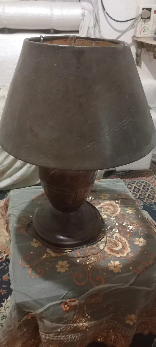 چراغ مطالعه چرمی|چراغ خواب و آباژور|اهواز, گلستان|دیوار