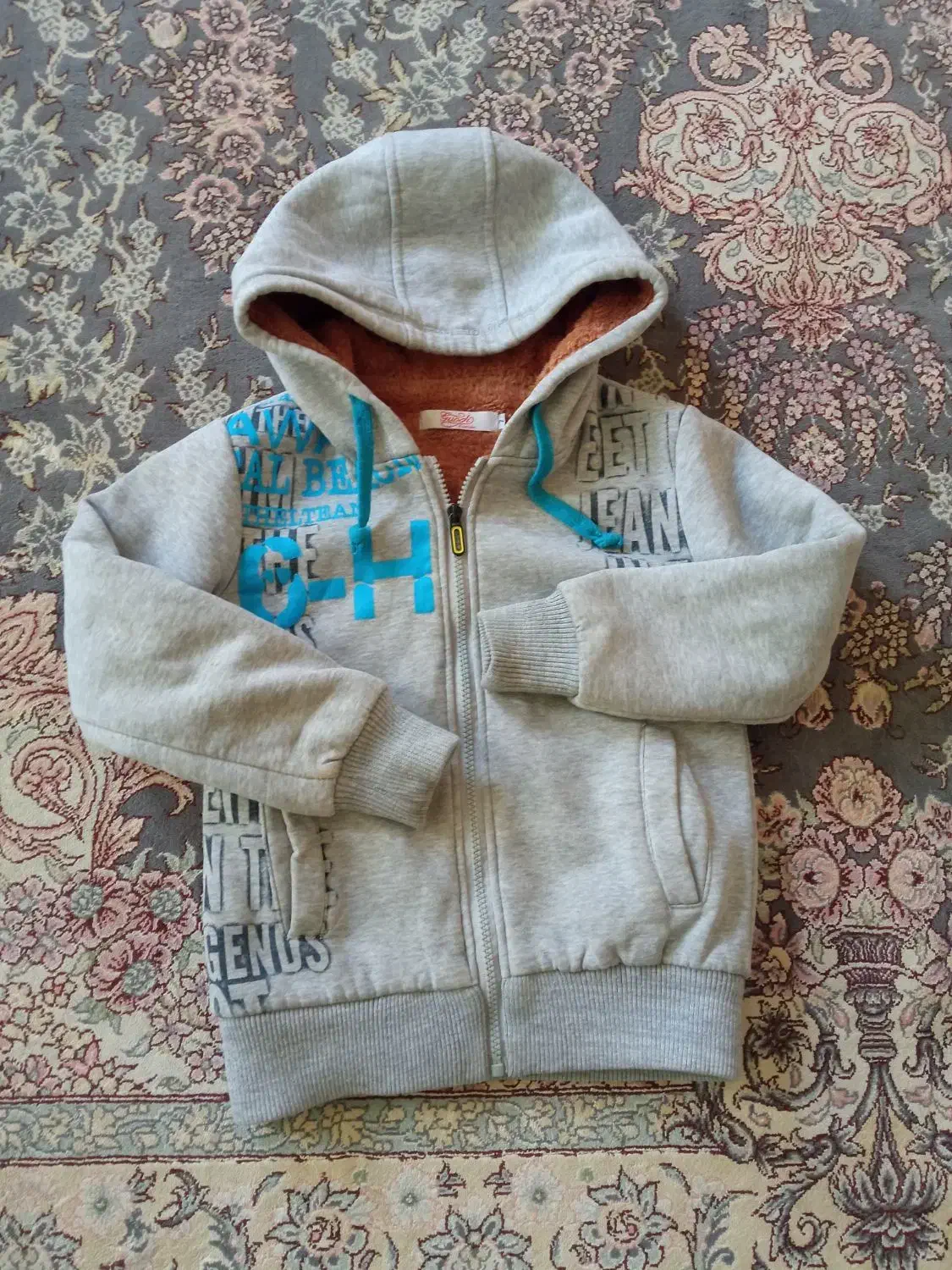 کاپشن وپلیورهفت تایازده سال|لباس|بجنورد, |دیوار