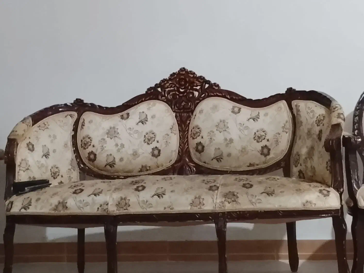 موبل نه نفره سالم|مبلمان خانگی و میز عسلی|گلپایگان, |دیوار