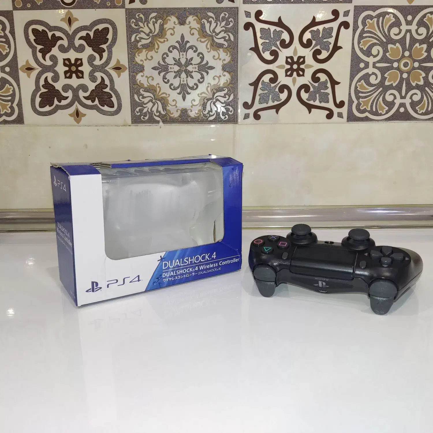 دسته ps4 تمیز با جعبه سونی|کنسول، بازی ویدئویی و آنلاین|ساری, |دیوار