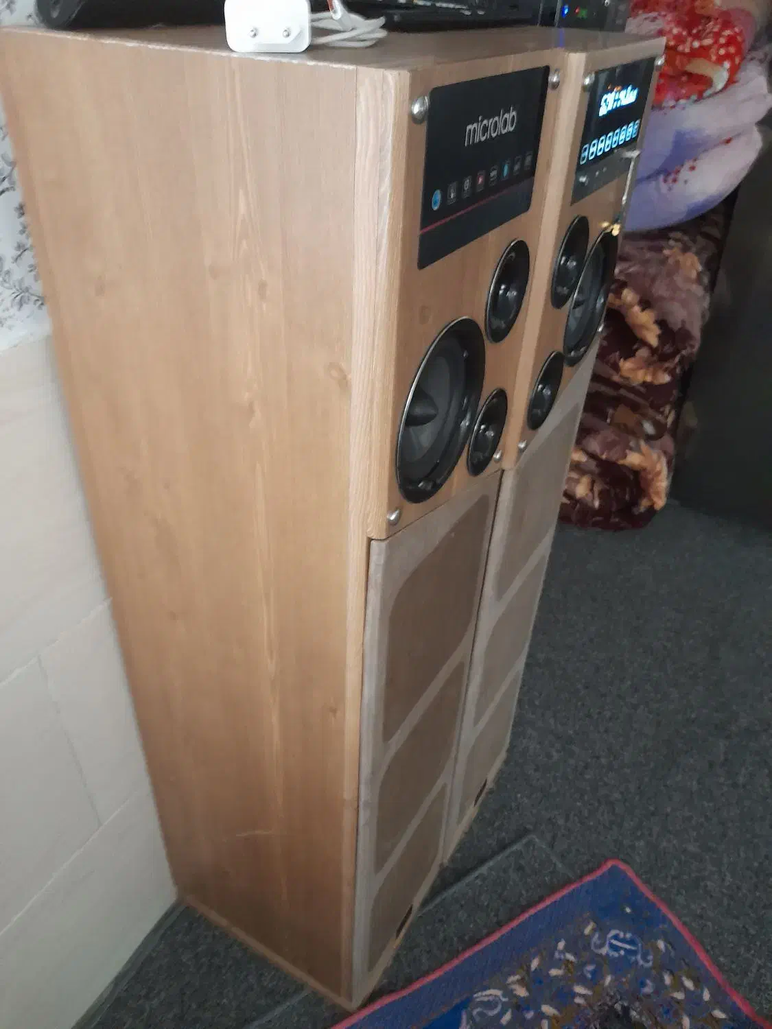 باند در حد نو|سیستم صوتی خانگی|قیروکارزین, |دیوار