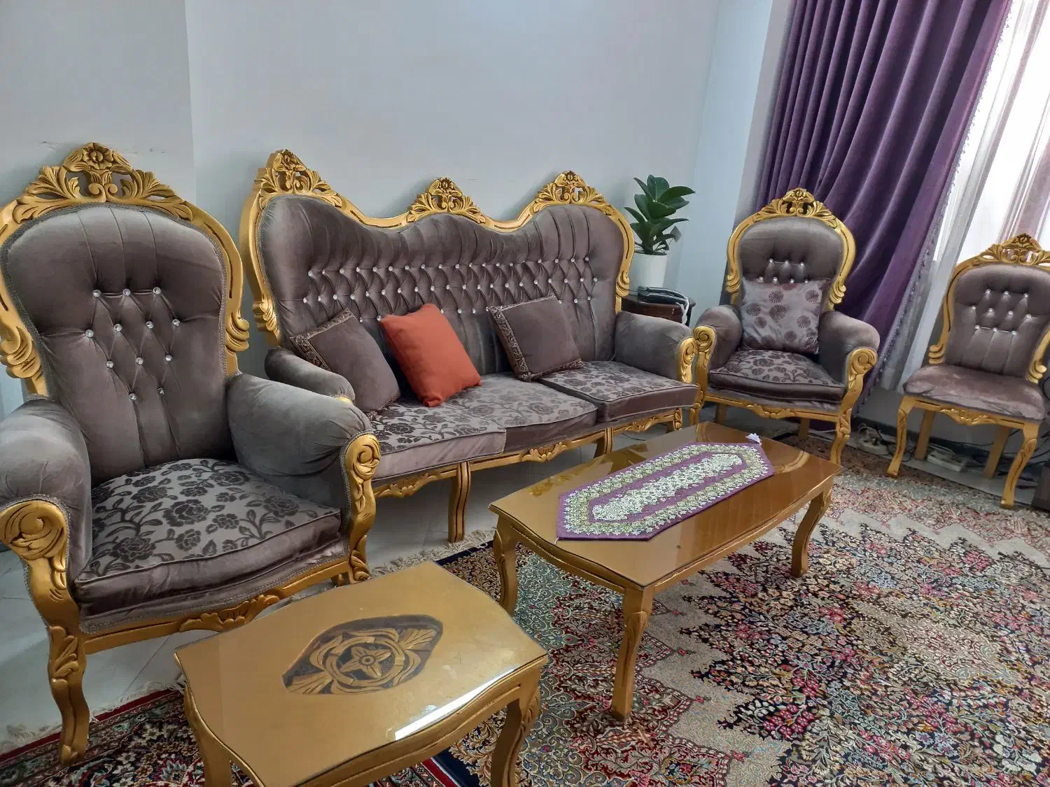 فروش مبل سلطنتی ۹ نفره|مبلمان خانگی و میز عسلی|شیروان (خراسان), |دیوار