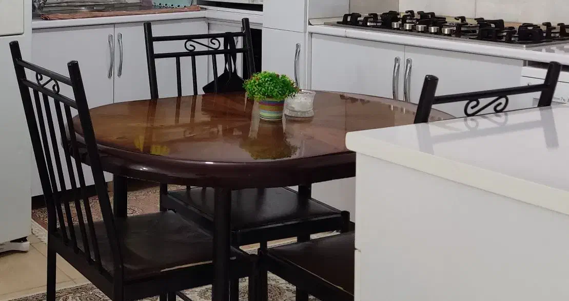 میز ناهار خوری با ۳ عدد صندلی|میز و صندلی غذاخوری|مهاباد (آذربایجان غربی), |دیوار